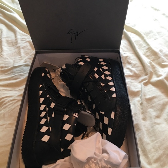 Giuseppe zanotti design - Picture 1 of 6